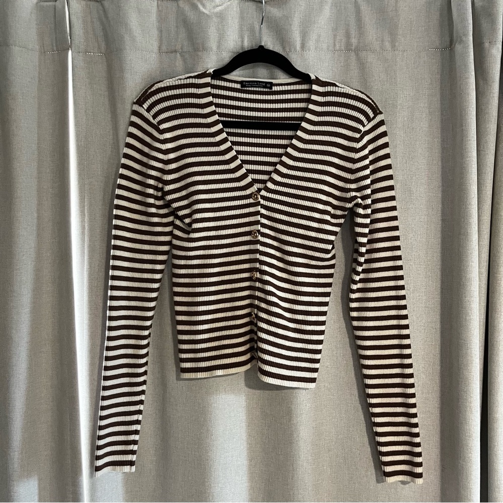 ❤️ Fitted stripped knit cardigan